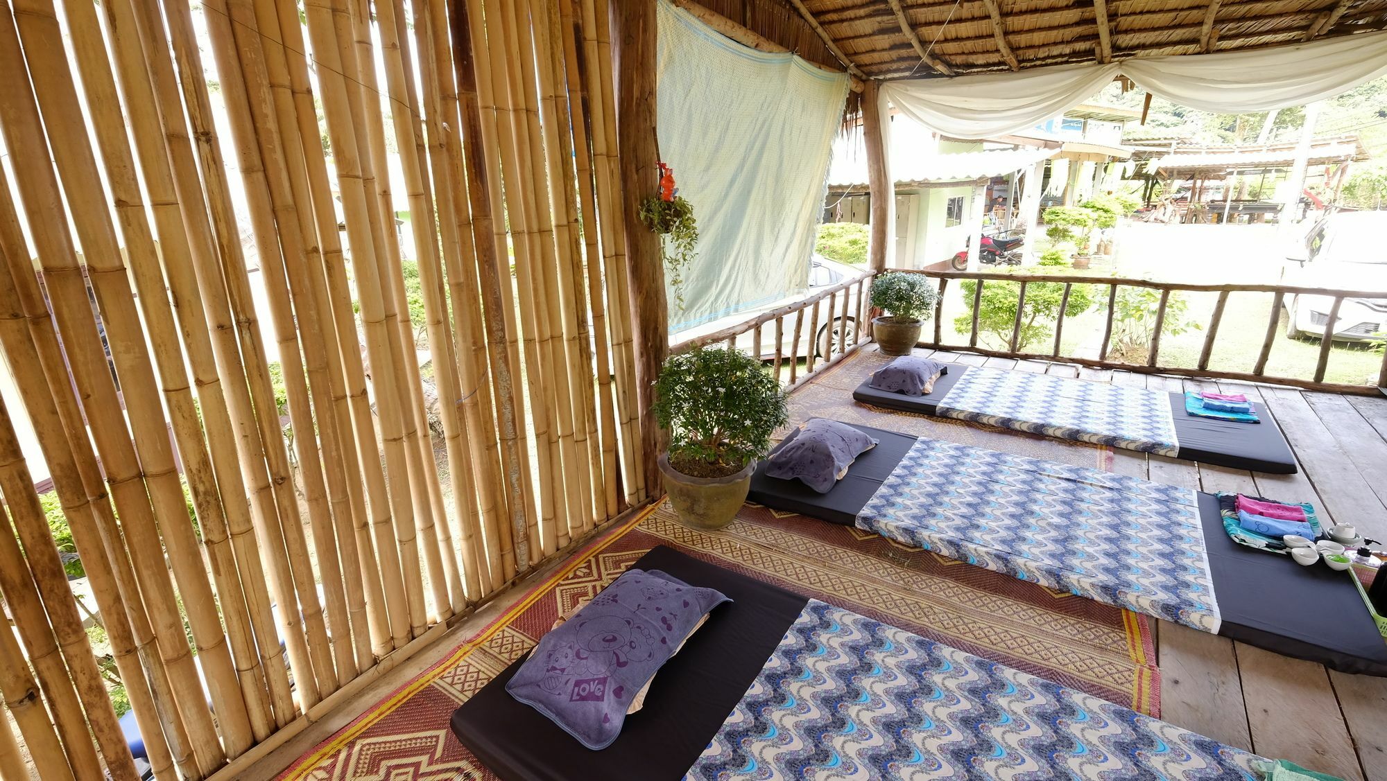 Lanta Sunmoon Bungalow Ко-Ланта Экстерьер фото